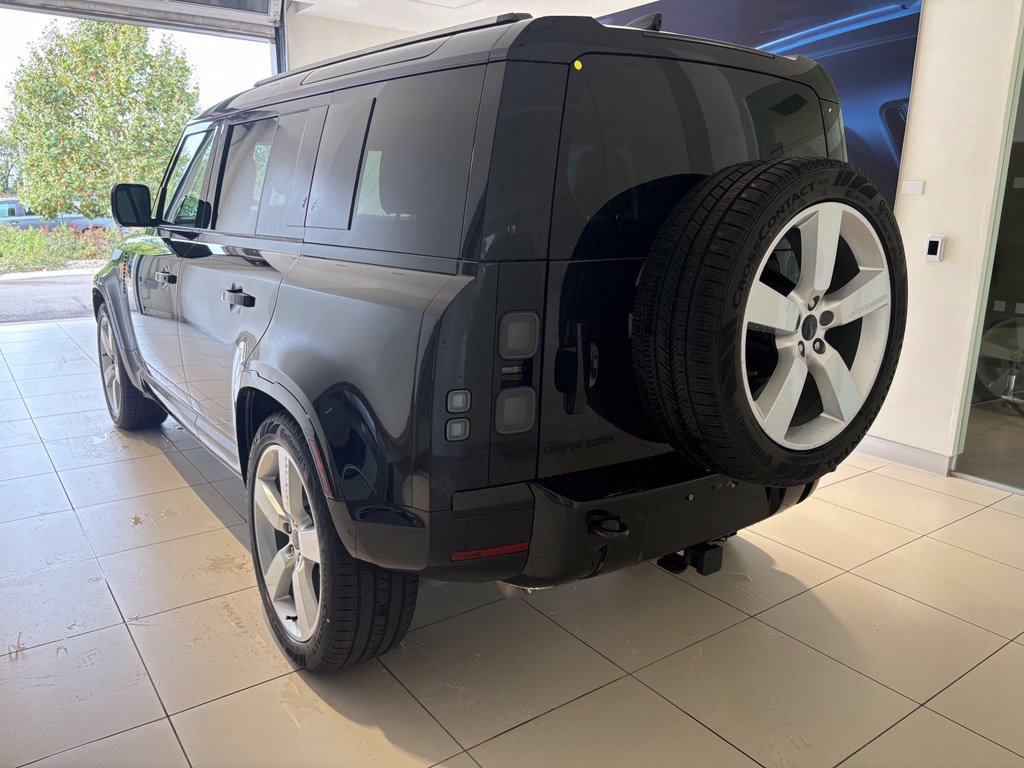 New 2026 Land Rover Defender 110 X-Dynamic SE SUV
