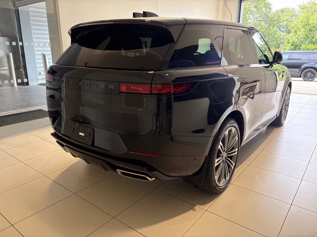 Used 2025 Land Rover Range Rover Sport Plug-in Hybrid Dynamic SE SUV