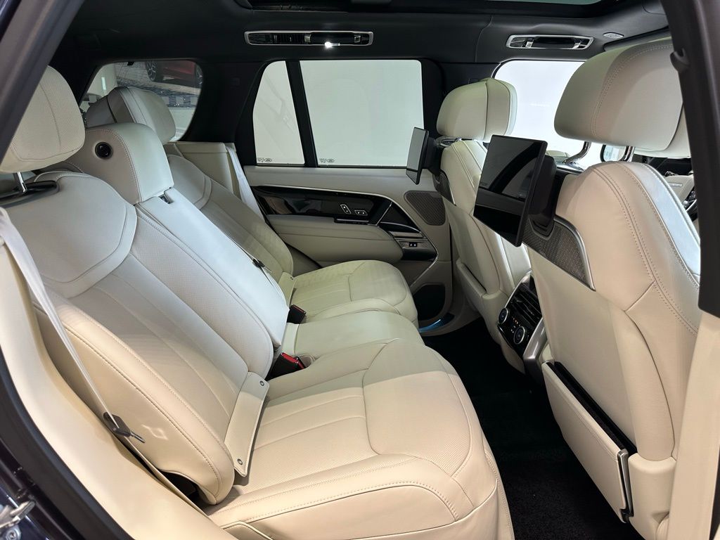 2025 Land Rover Range Rover Autobiography - Photo 12