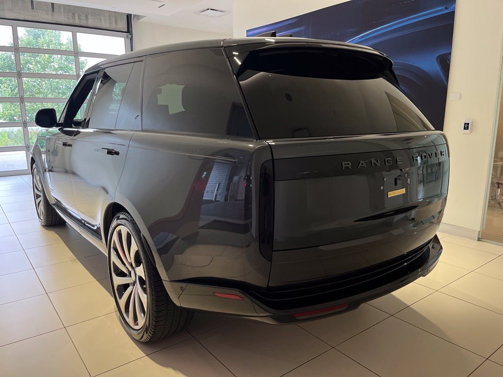 Used 2024 Land Rover Range Rover Autobiography SUV