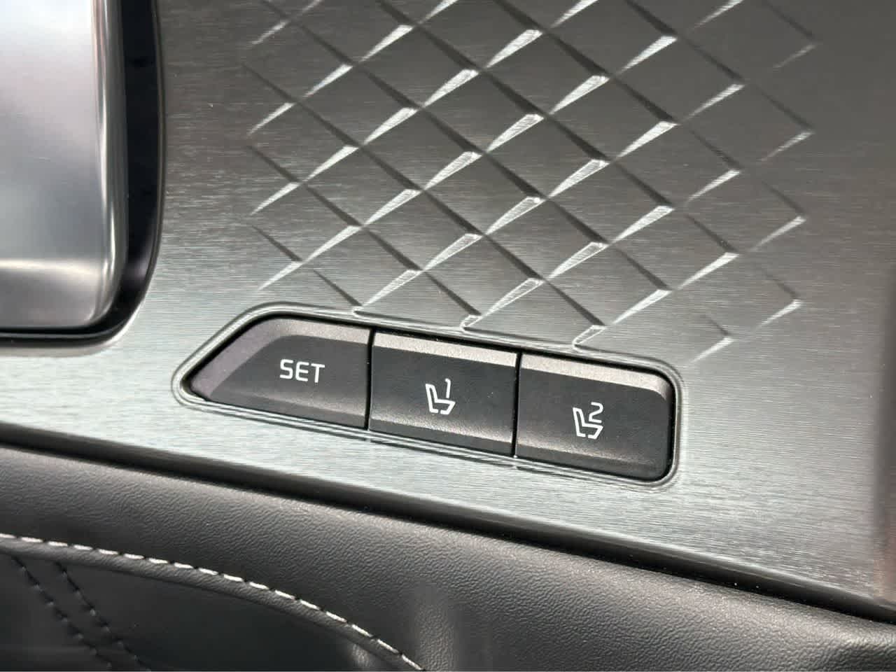 2023 Kia Sorento SX Prestige - Photo 21