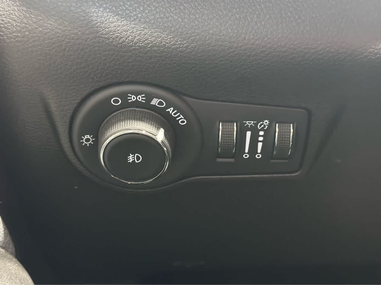 2022 Jeep Compass Latitude - Photo 14