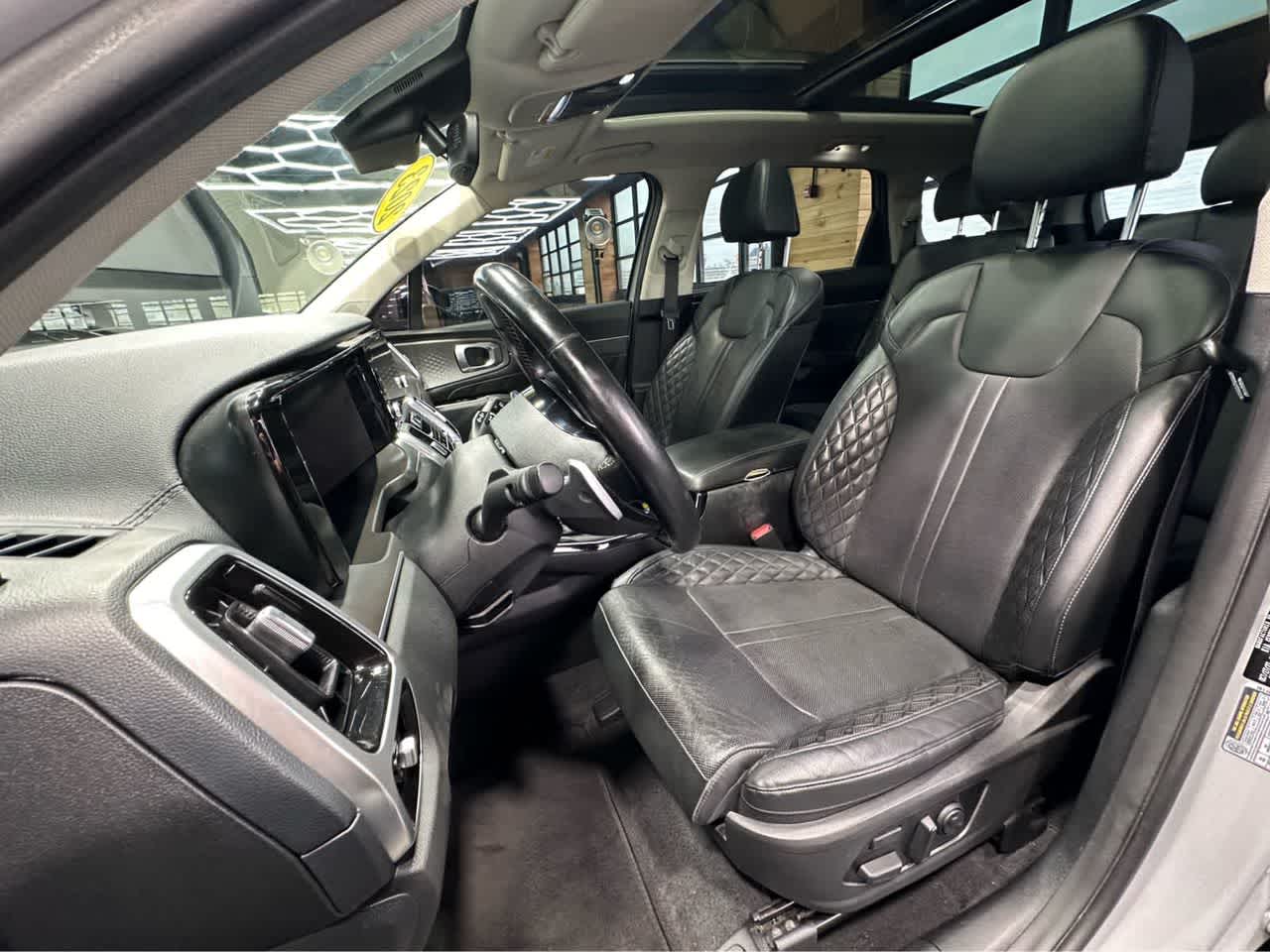 2023 Kia Sorento SX Prestige - Photo 18