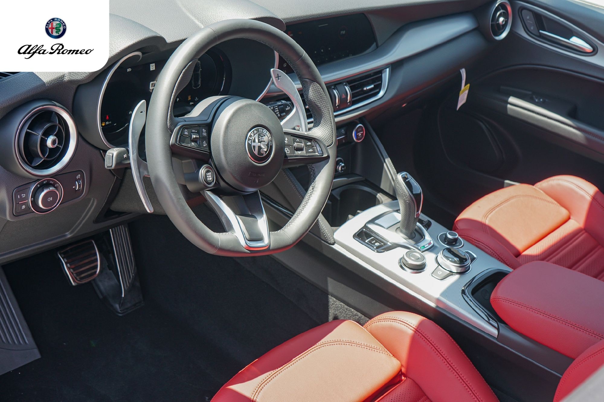 2026 Alfa Romeo Stelvio Base - Photo 9