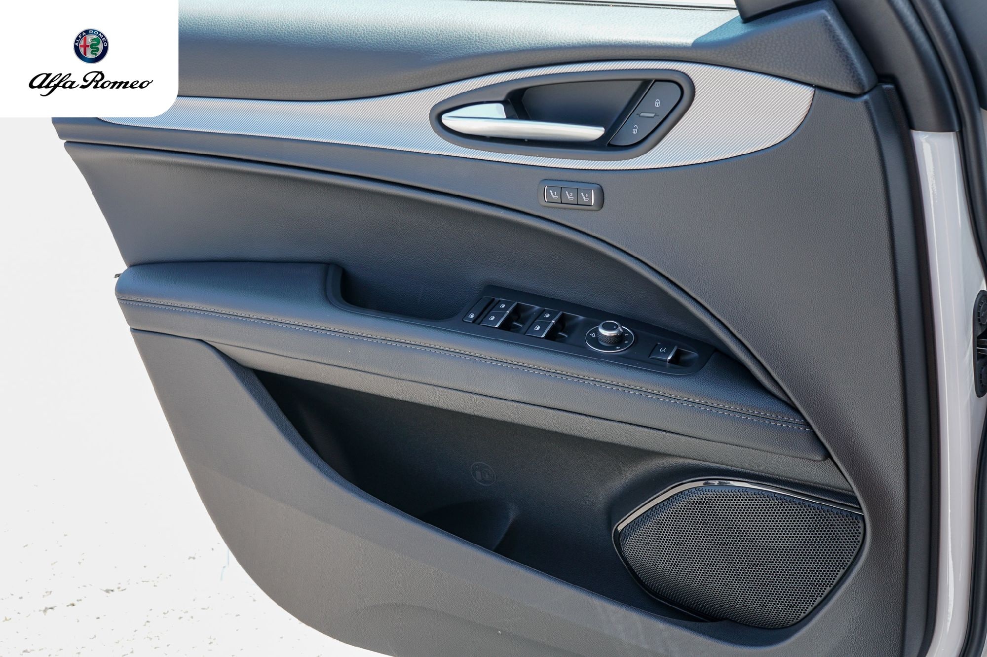 2026 Alfa Romeo Stelvio Base - Photo 18