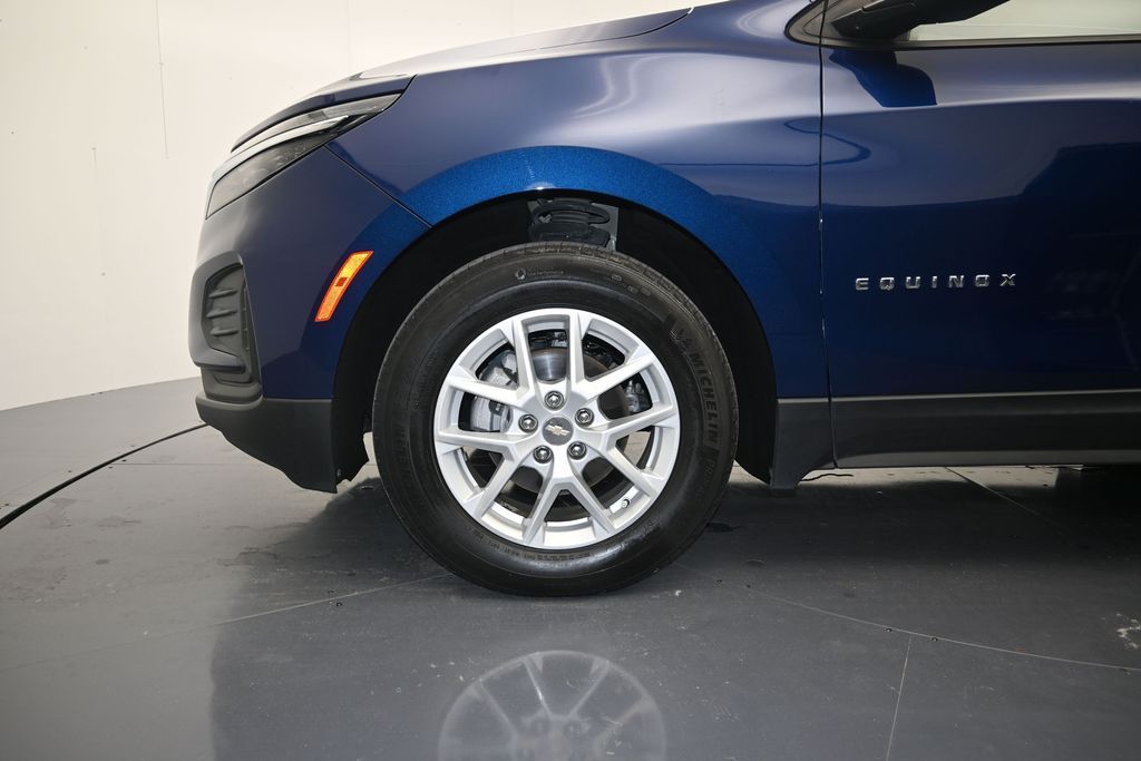 2023 Chevrolet Equinox LS - Photo 9