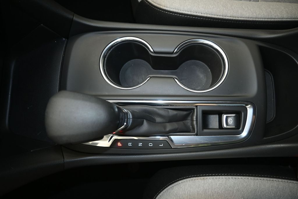 2023 Chevrolet Equinox LS - Photo 17