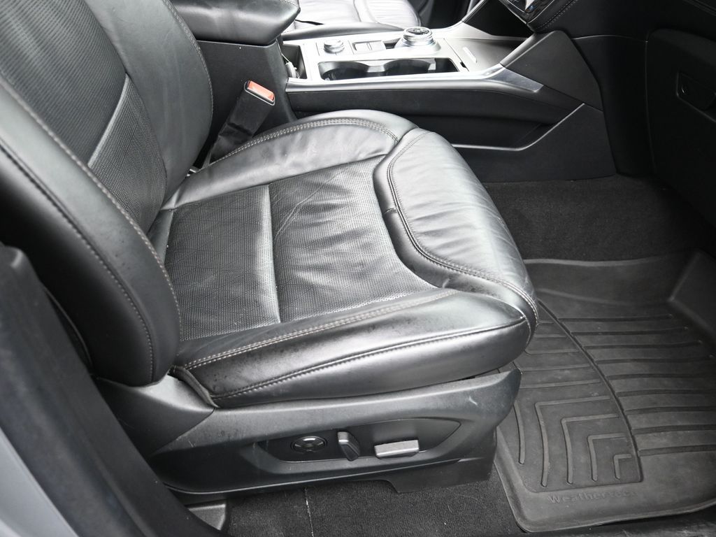 2021 Ford Explorer Platinum - Photo 30