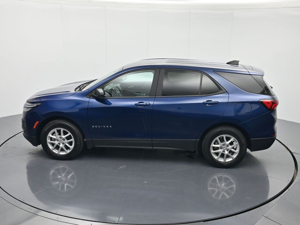 2023 Chevrolet Equinox LS - Photo 34