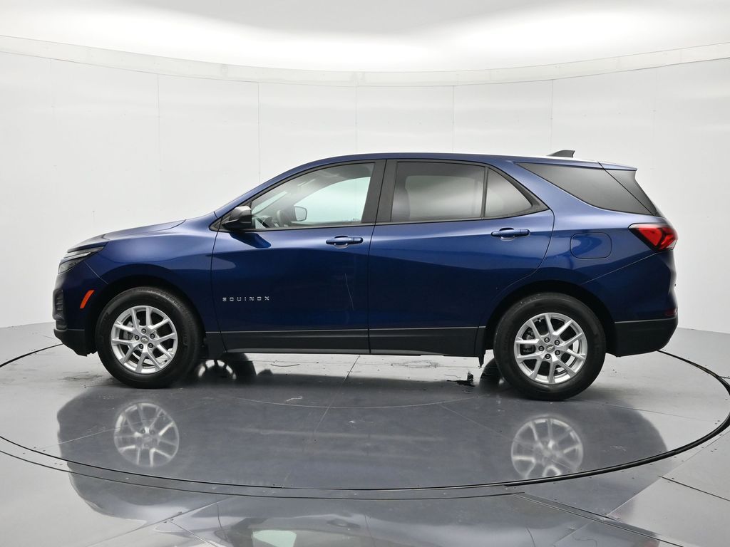 2023 Chevrolet Equinox LS - Photo 8