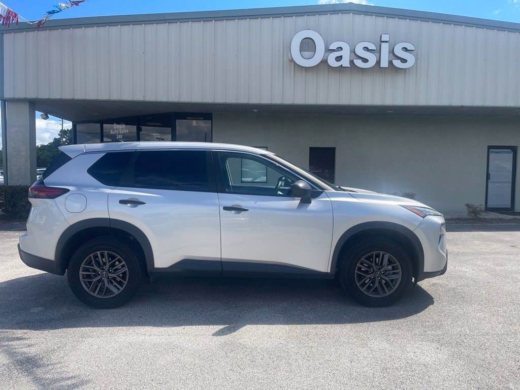 Used 2024 Nissan Rogue S SUV