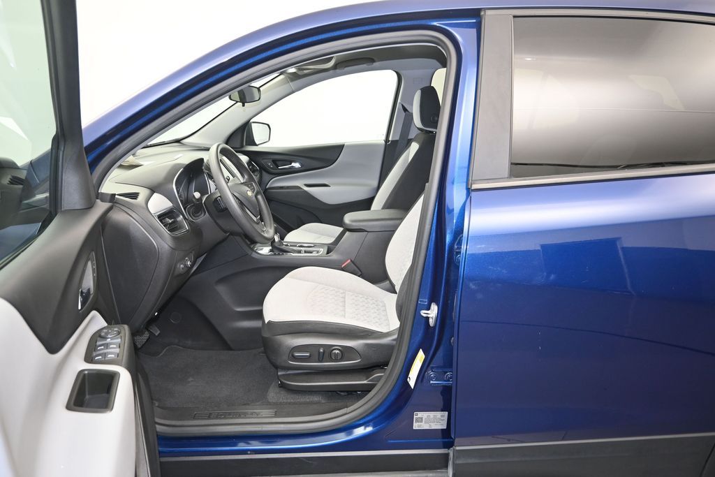 2023 Chevrolet Equinox LS - Photo 20