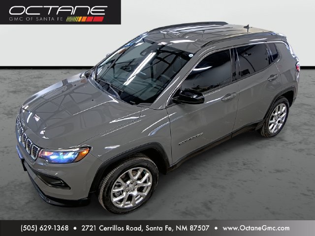 2024 Jeep Compass Latitude Lux