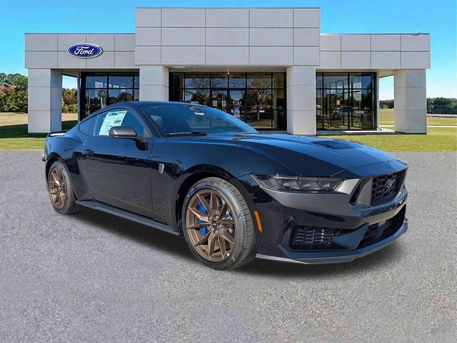 2025 Ford Mustang Dark Horse