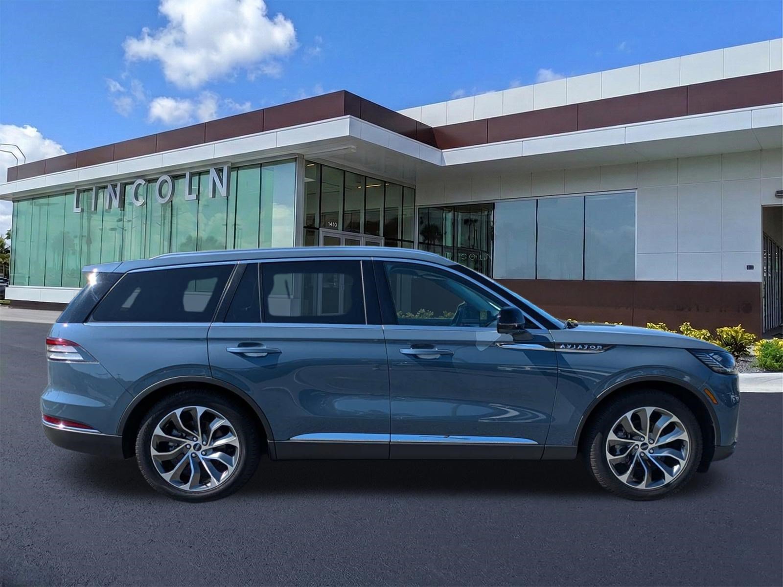 Certified 2026 Lincoln Aviator Reserve SUV