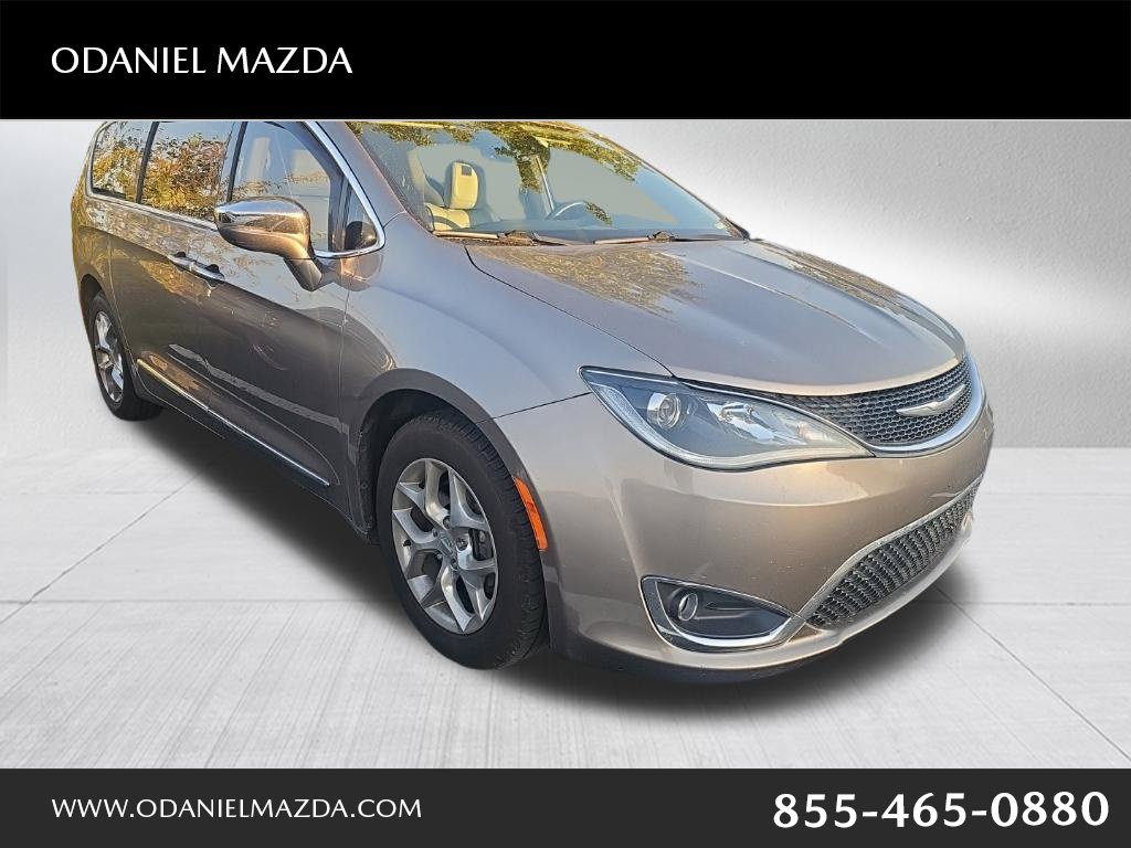 Used 2017 Chrysler Pacifica Limited Van