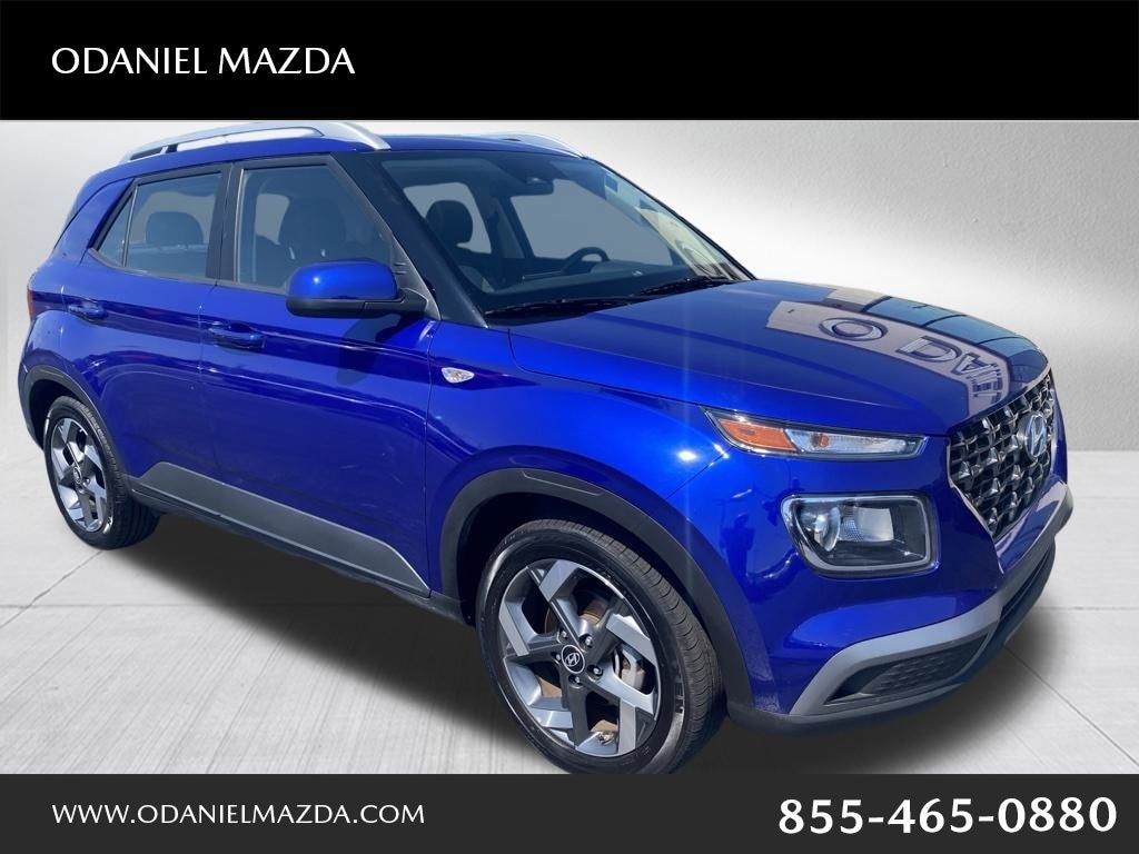 Used 2025 Hyundai Venue SEL SUV