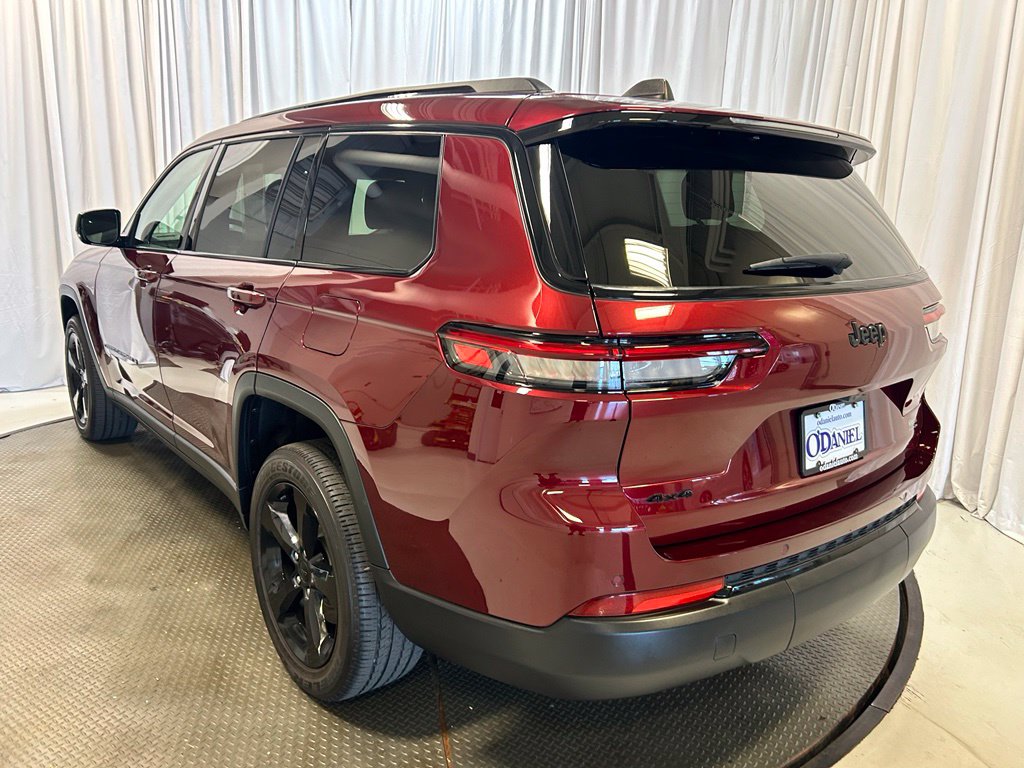 Used 2024 Jeep Grand Cherokee L Laredo SUV
