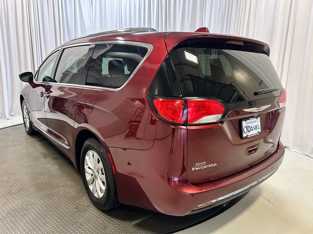 Used 2018 Chrysler Pacifica Touring L Van