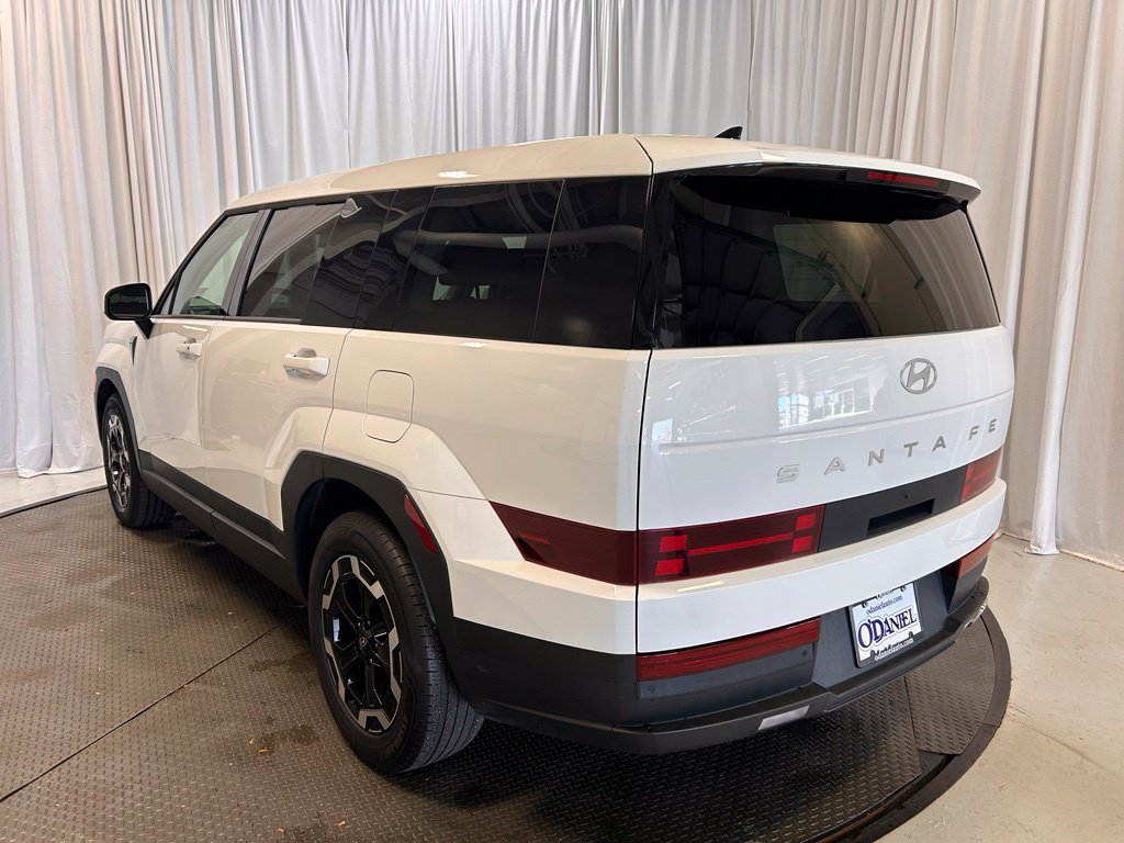 Used 2024 Hyundai Santa Fe SE SUV