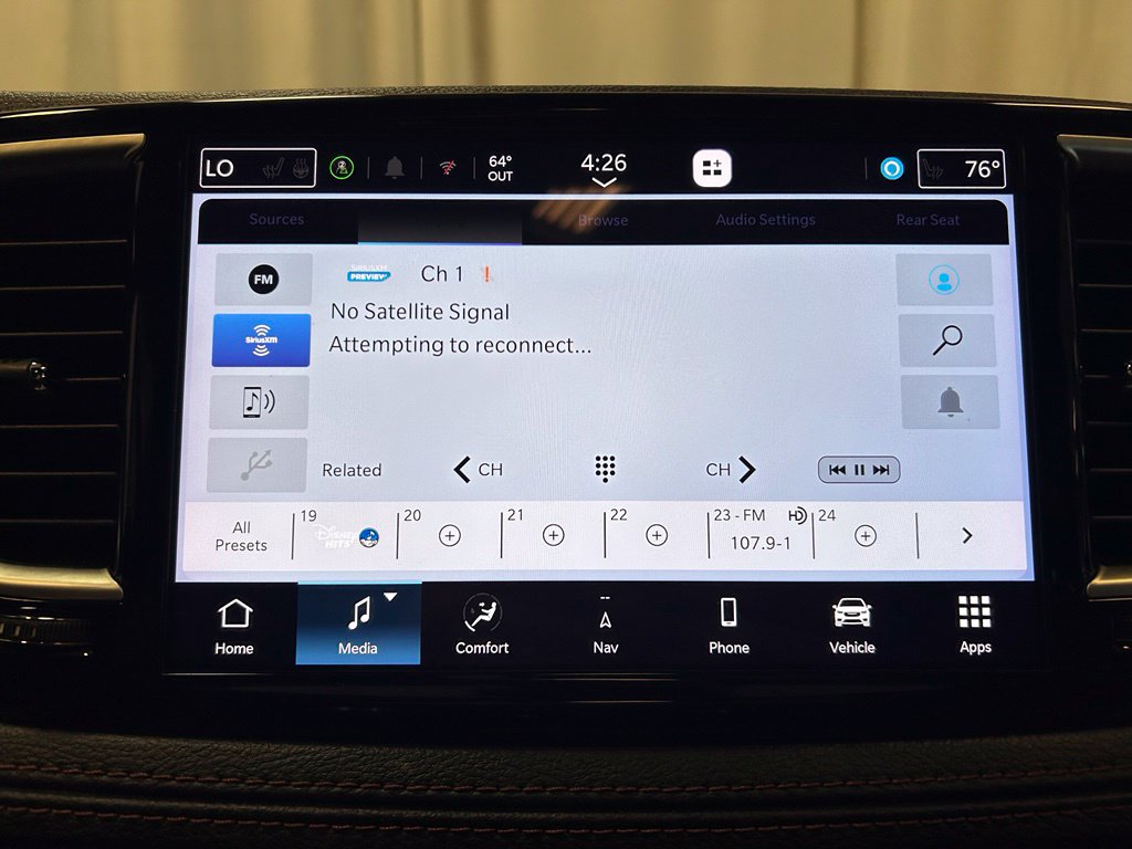 Used 2025 Chrysler Pacifica Hybrid Pinnacle Minivan/Van