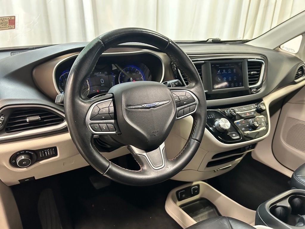 Used 2018 Chrysler Pacifica Touring L Van