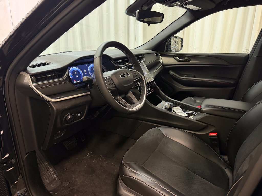 Used 2024 Jeep Grand Cherokee L Altitude SUV