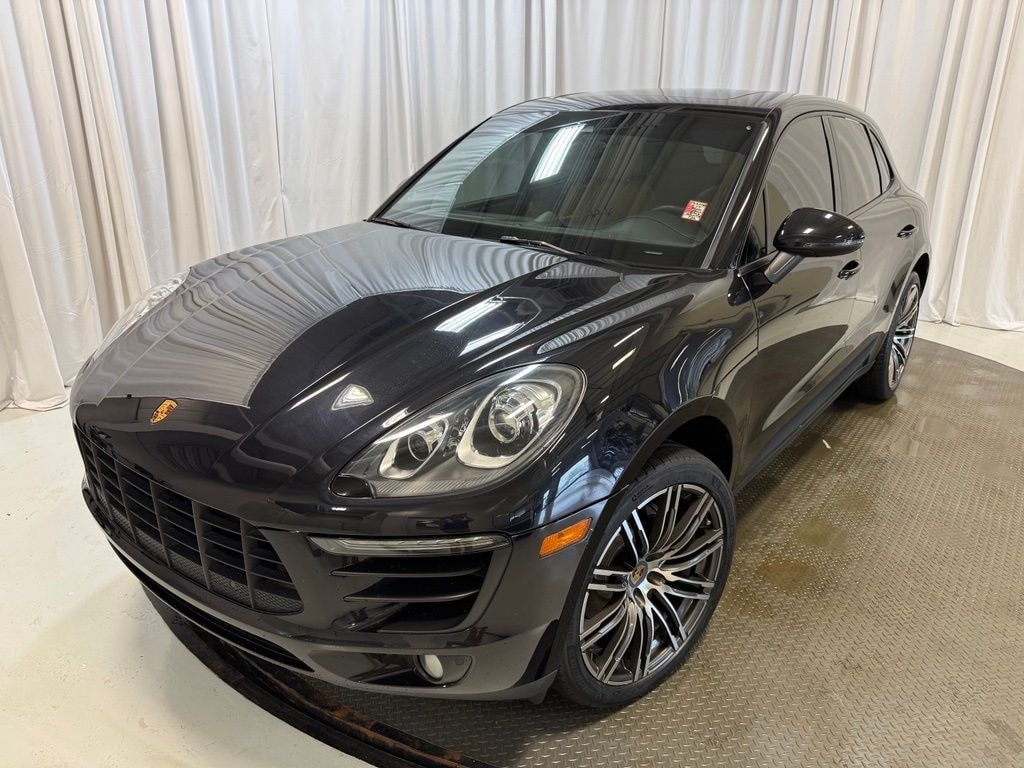 Certified 2017 Porsche Macan . SUV
