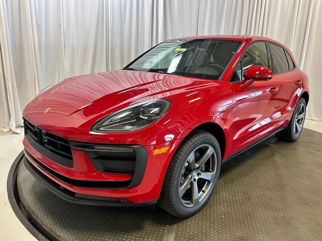 2026 Porsche Macan Base