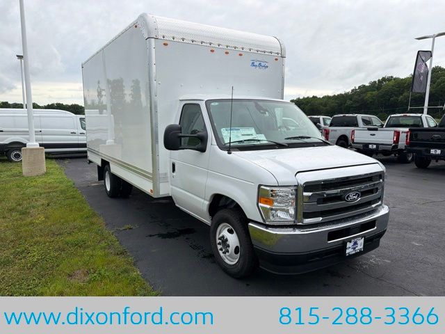  Ford E-350 Cutaway