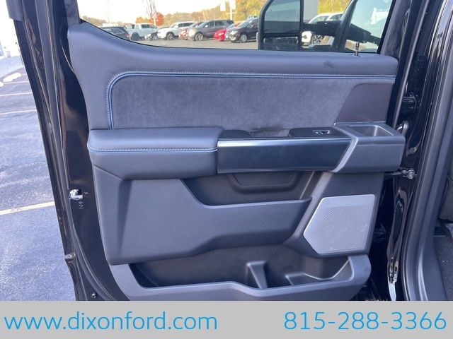 2026 Ford F-350 Super Duty Platinum - Photo 24