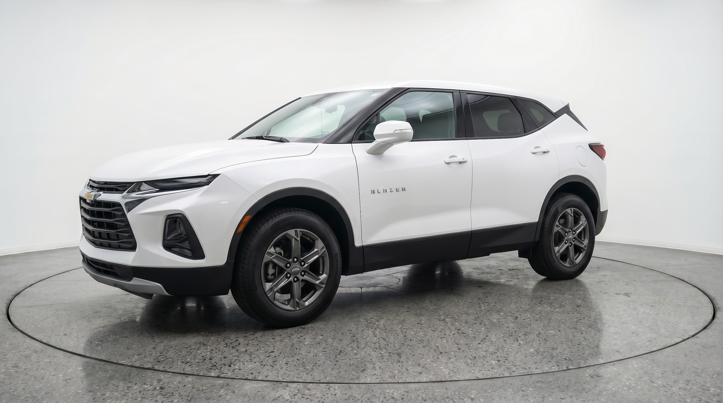Thumbnail: 2026 Chevrolet Blazer - 3