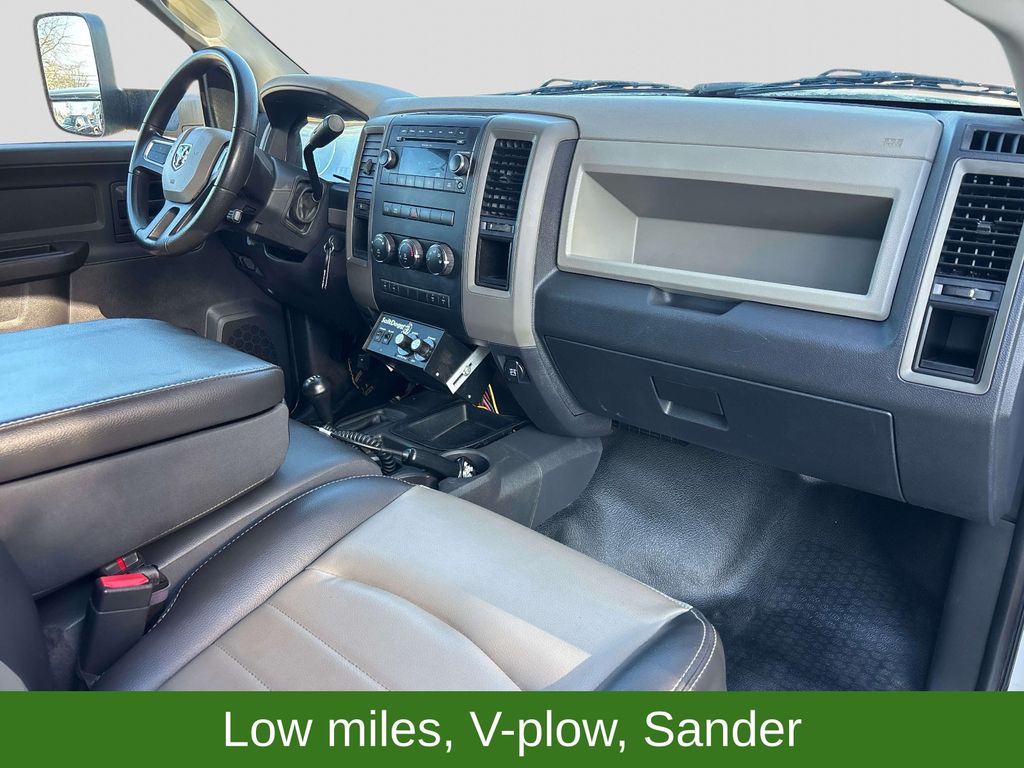 2011 Dodge Ram 5500 - Photo 15