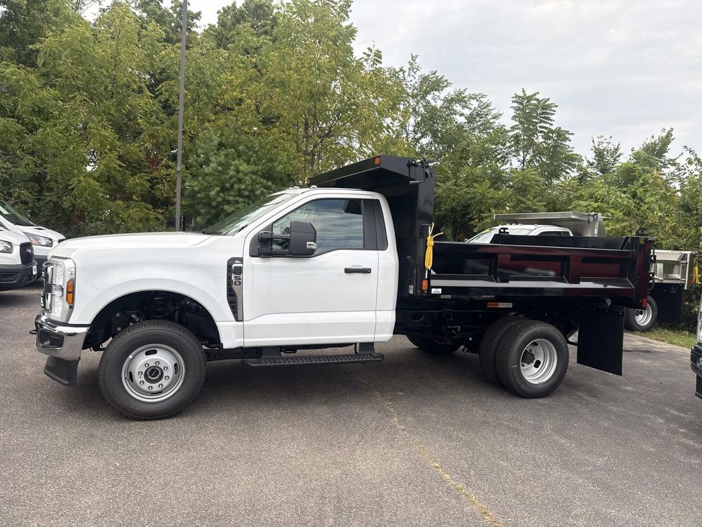 New 2026 Ford F-350SD XL Chassis