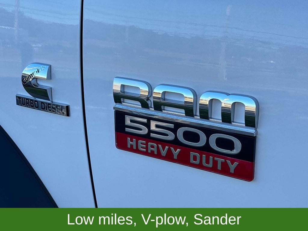 2011 Dodge Ram 5500 - Photo 13