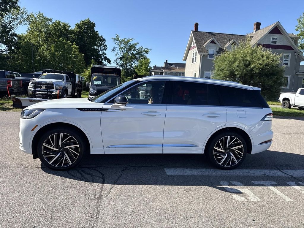 Used 2025 Lincoln Aviator Black Label SUV