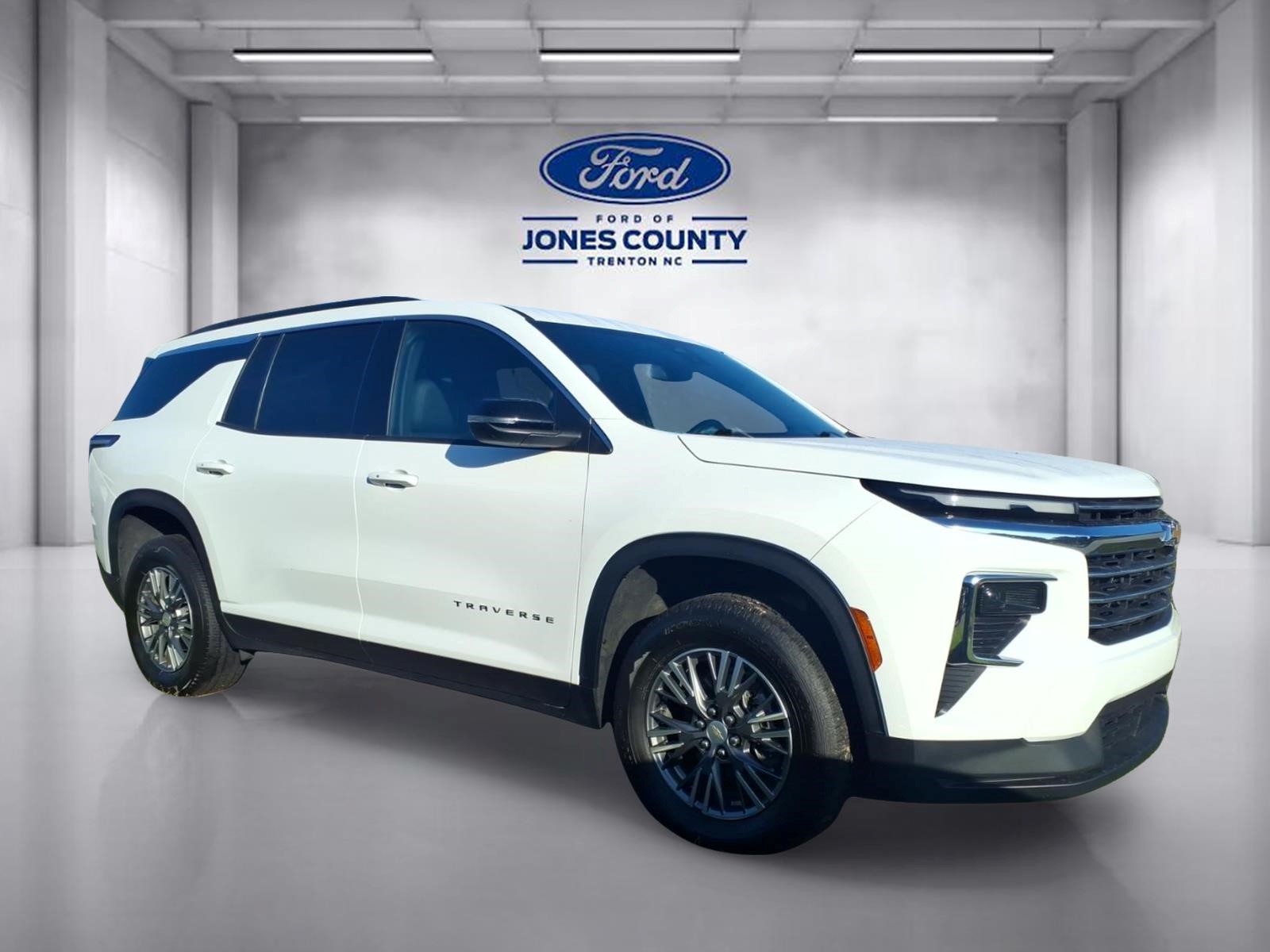 Used 2025 Chevrolet Traverse AWD LT Sport Utility