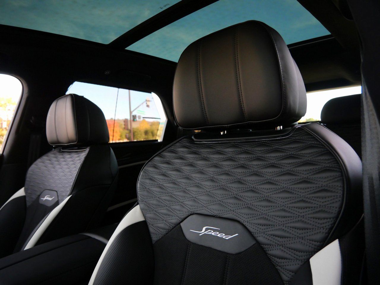 2026 Bentley Bentayga Speed - Photo 15