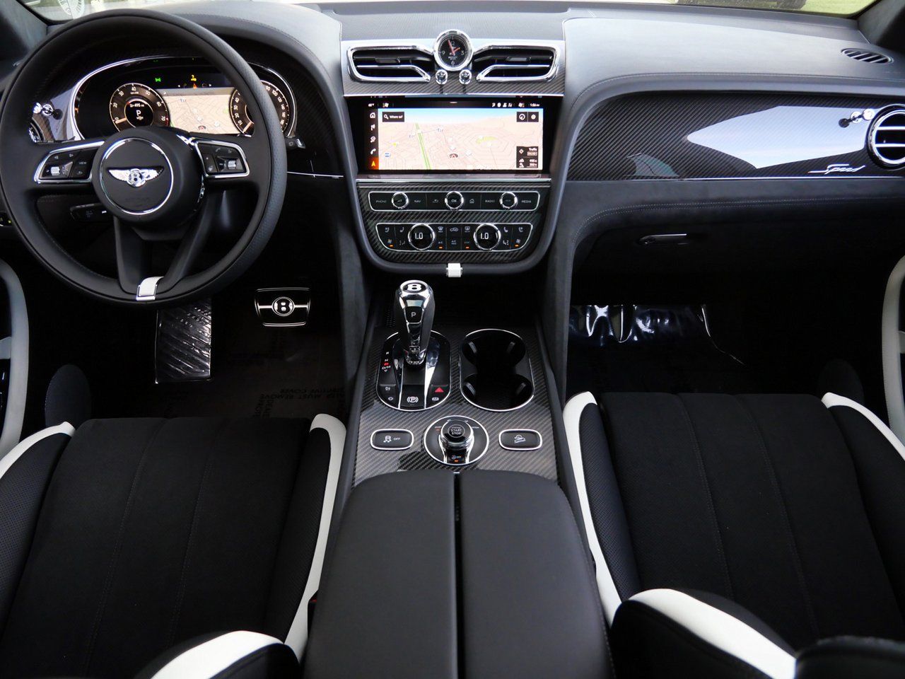 2026 Bentley Bentayga Speed - Photo 3