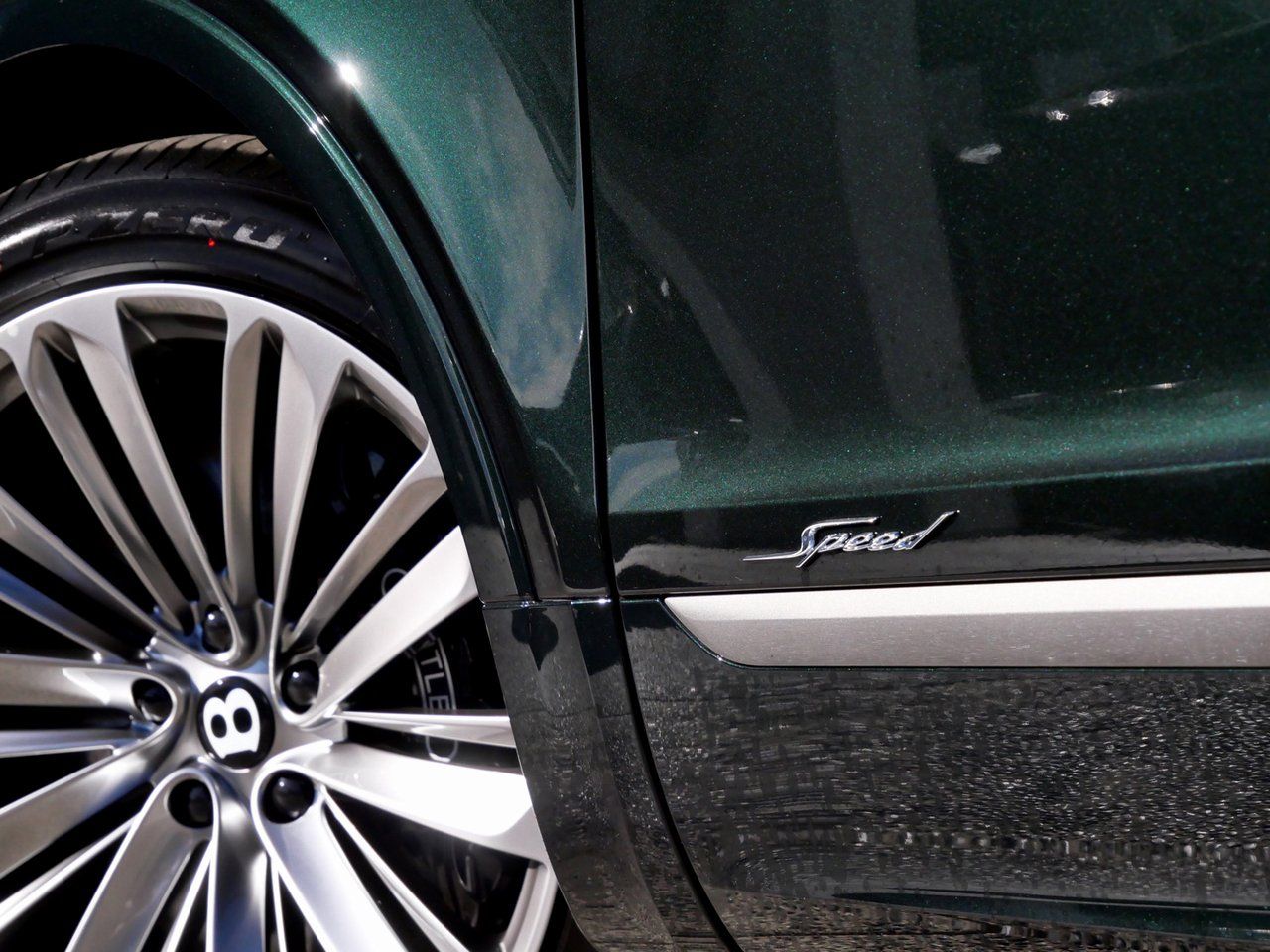 2026 Bentley Bentayga Speed - Photo 6