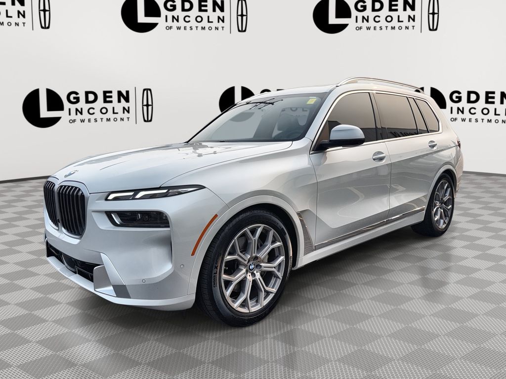 2023 BMW X7