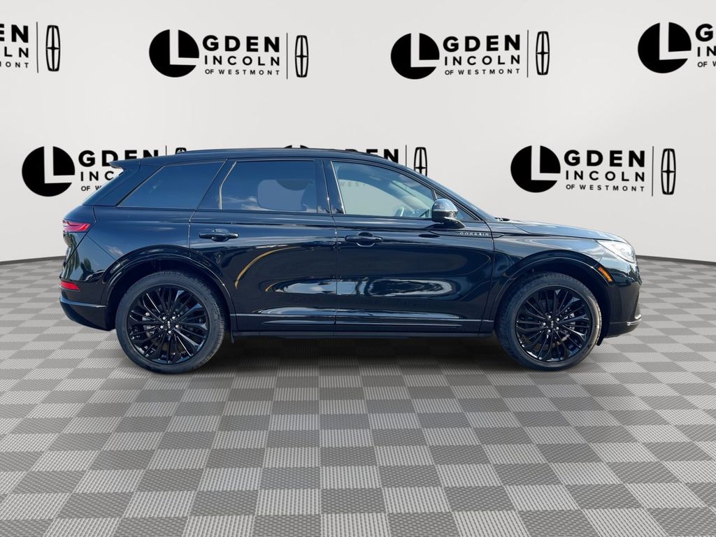2025 Lincoln Corsair Grand Touring - Photo 9