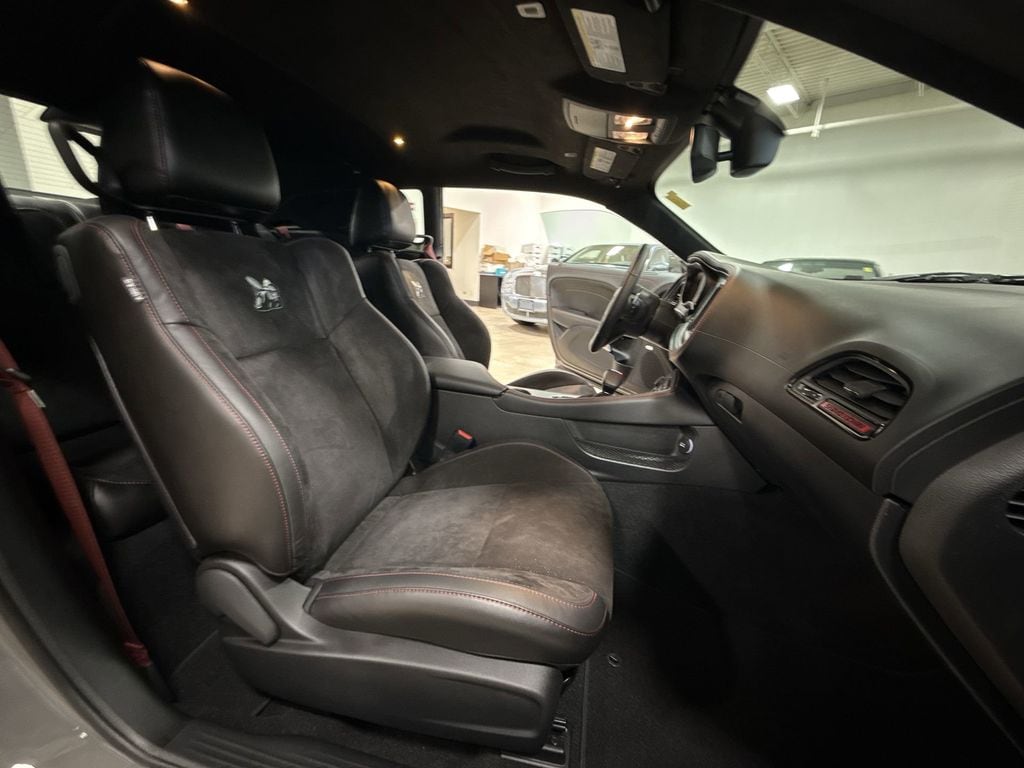 2023 Dodge Challenger R/T - Photo 32
