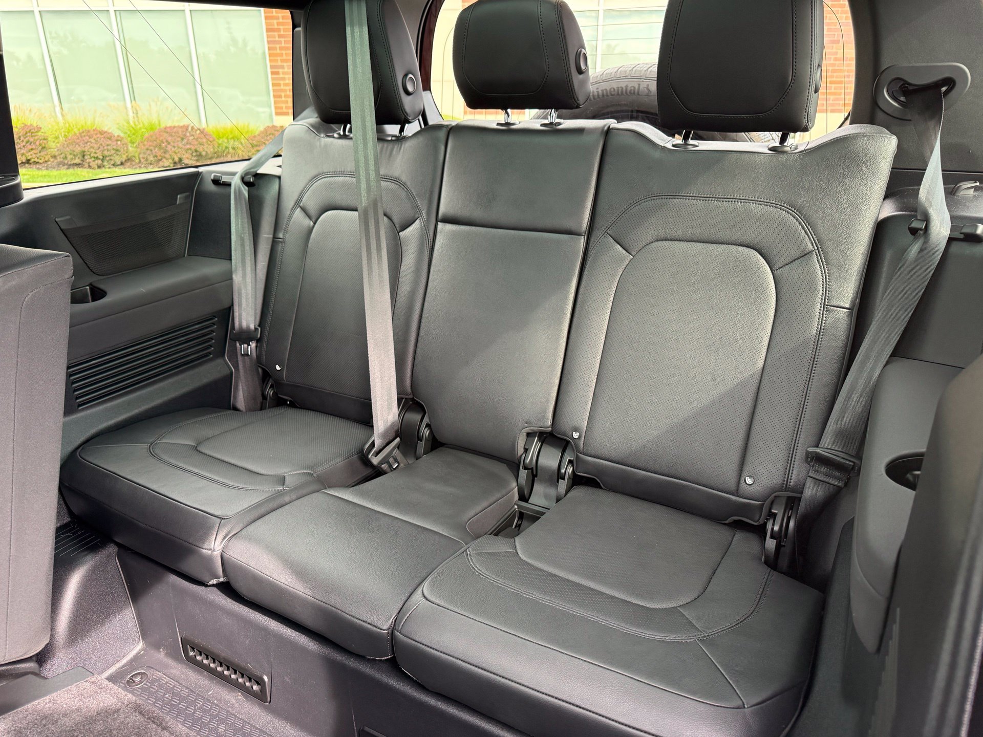2023 Land Rover Defender X-Dynamic SE - Photo 25