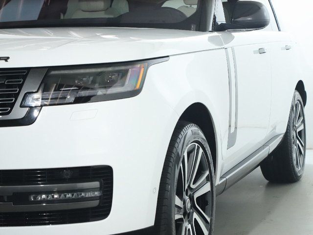 2023 Land Rover Range Rover SE - Photo 14