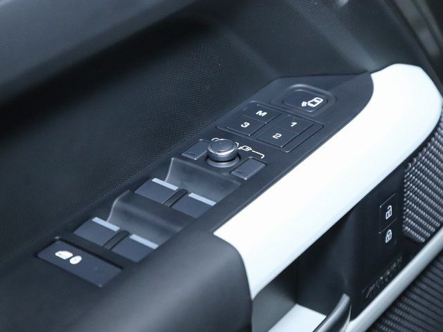 2022 Land Rover Defender X-Dynamic HSE - Photo 30
