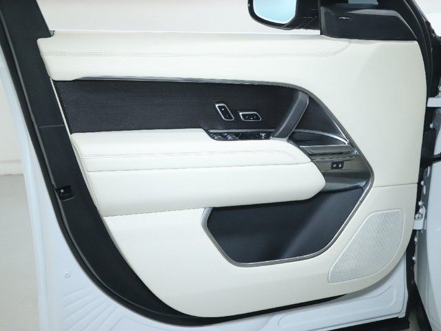 2023 Land Rover Range Rover SE - Photo 32