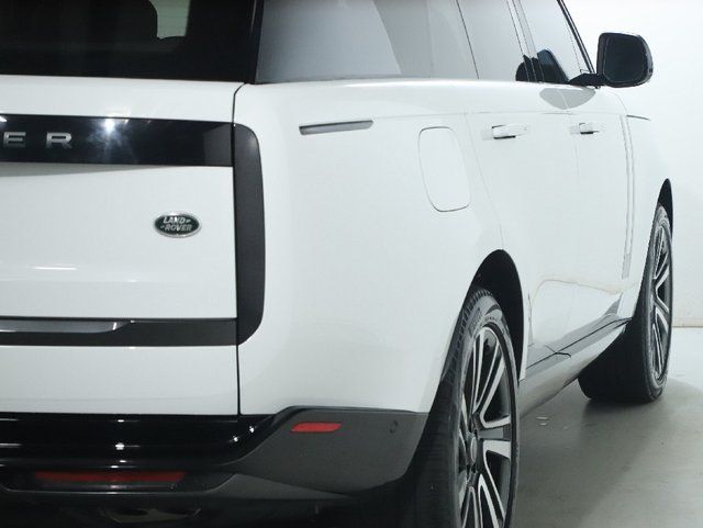 2023 Land Rover Range Rover SE - Photo 8
