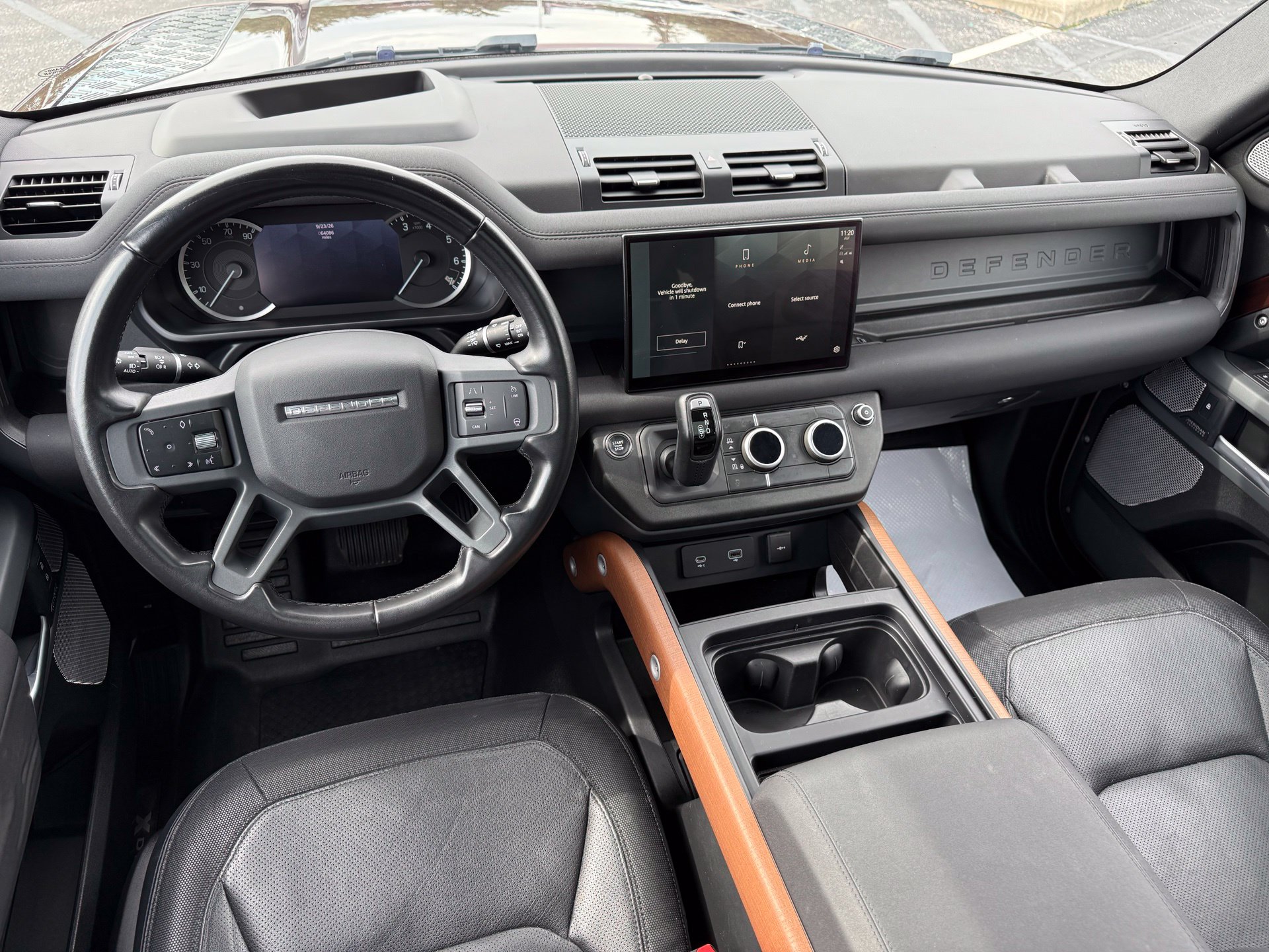 2023 Land Rover Defender X-Dynamic SE - Photo 14