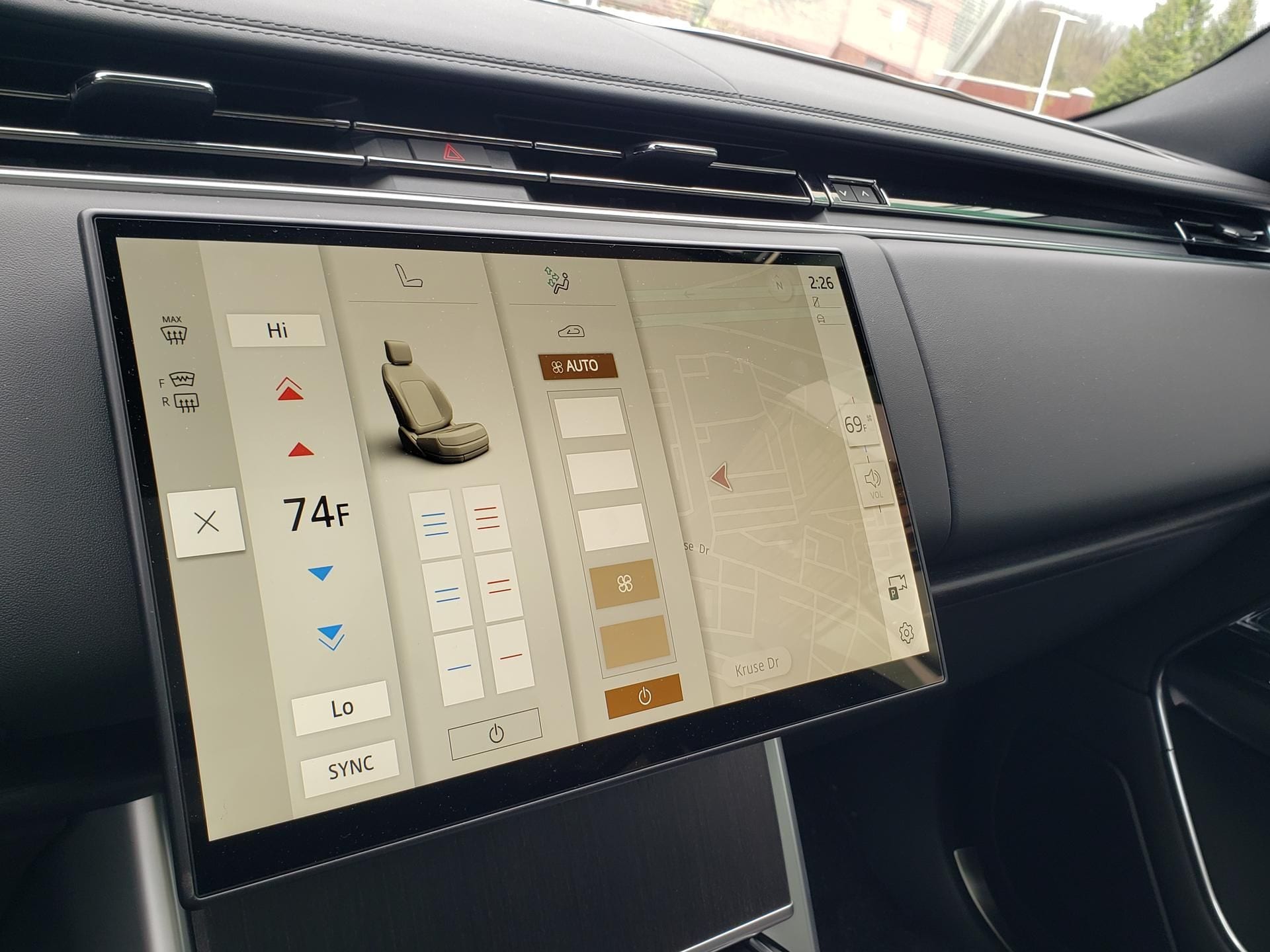 2026 Land Rover Range Rover SE - Photo 22